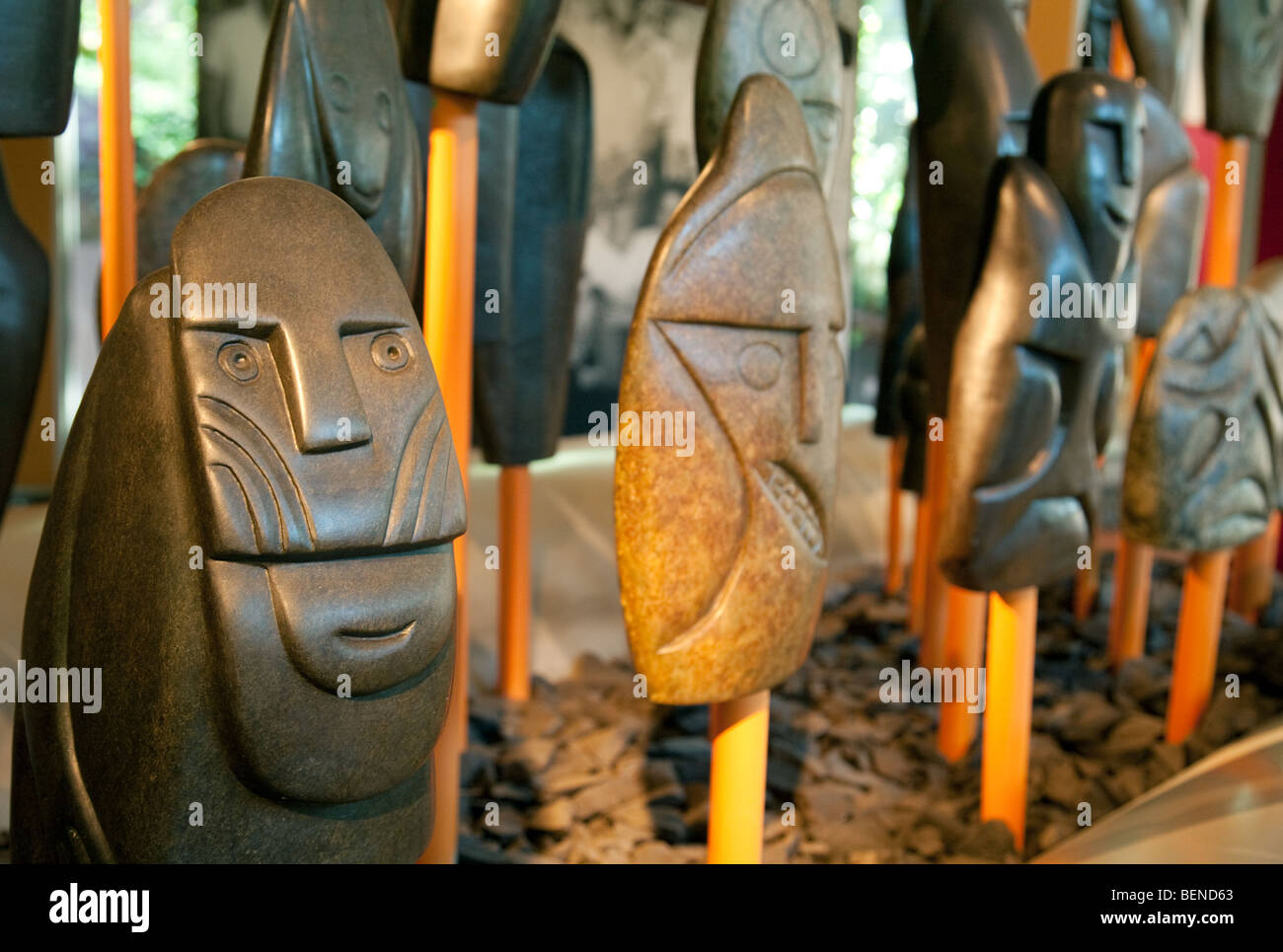 Scolpiti in pietra ollare statue - esempi di arte africana Foto Stock