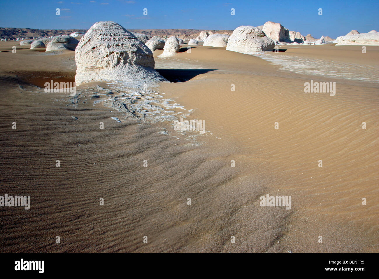 Roccia calcarea formazioni nel Deserto Bianco Egitto / Sahara el Beyda nei pressi di Farafra nel deserto occidentale, Nord Africa Foto Stock