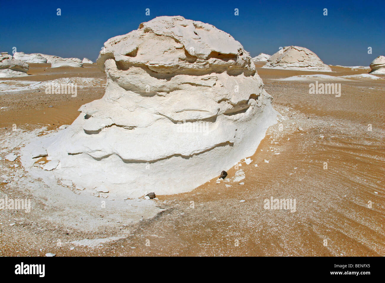 Roccia calcarea formazioni nel Deserto Bianco Egitto / Sahara el Beyda nei pressi di Farafra nel deserto occidentale, Nord Africa Foto Stock