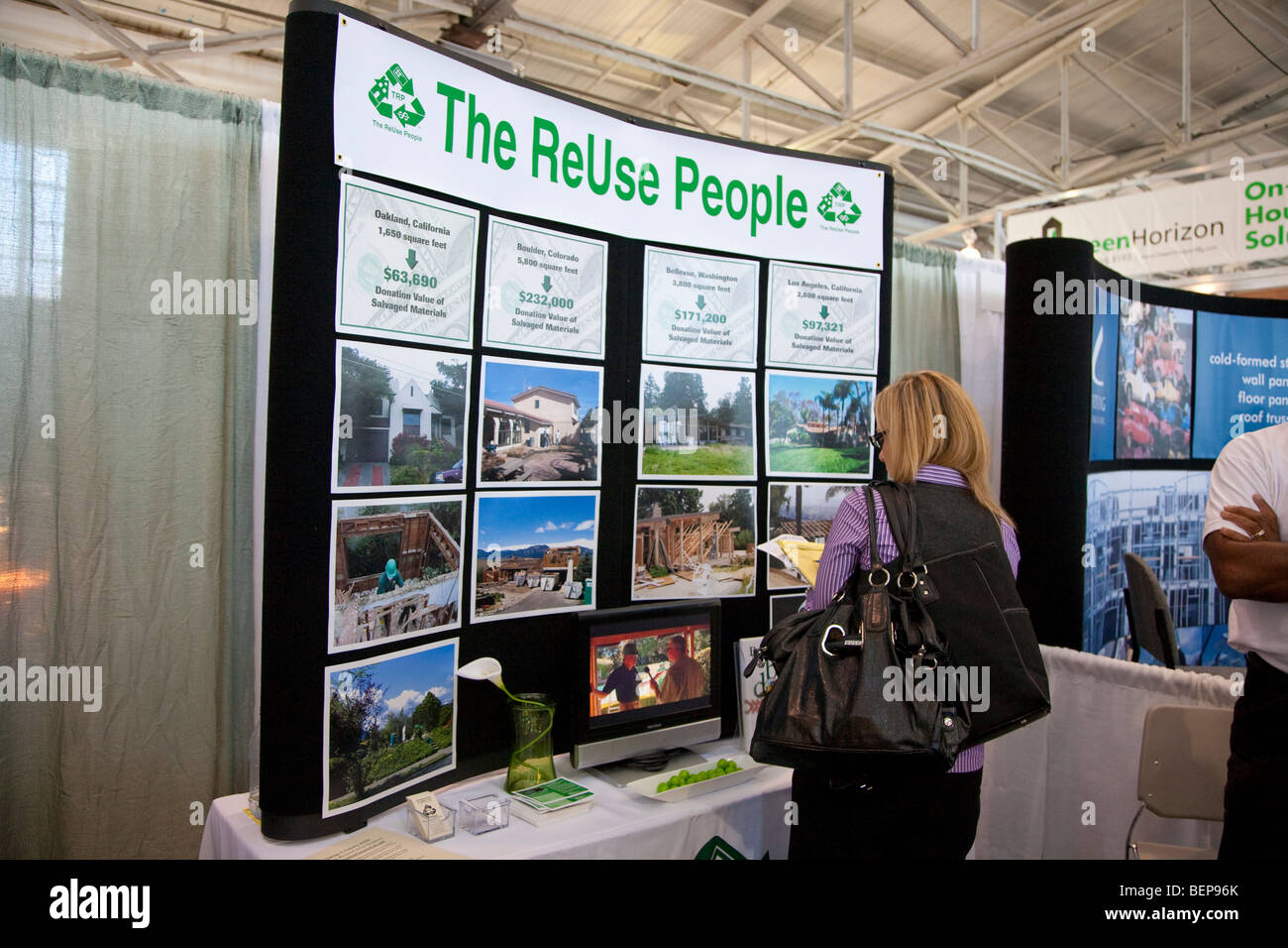 Display ambientale stand al West Coast Green 2009 conferenza ed esposizione. San Francisco, California, Stati Uniti Foto Stock