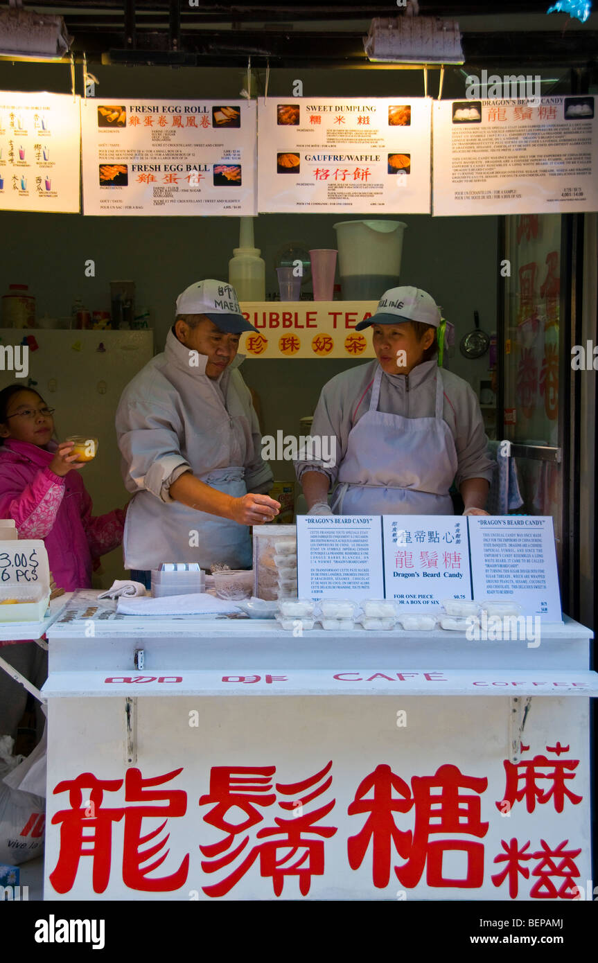 Negozio di vendita tradizionale barba di drago caramelle su De La Gauchetiere street Chinatown Montreal Foto Stock