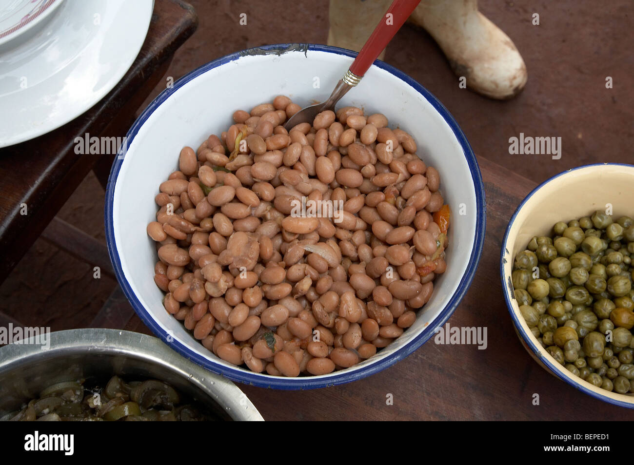 UGANDA cibi tipici del paese. Fagioli. Kayunga District. Foto di SEAN SPRAGUE Foto Stock