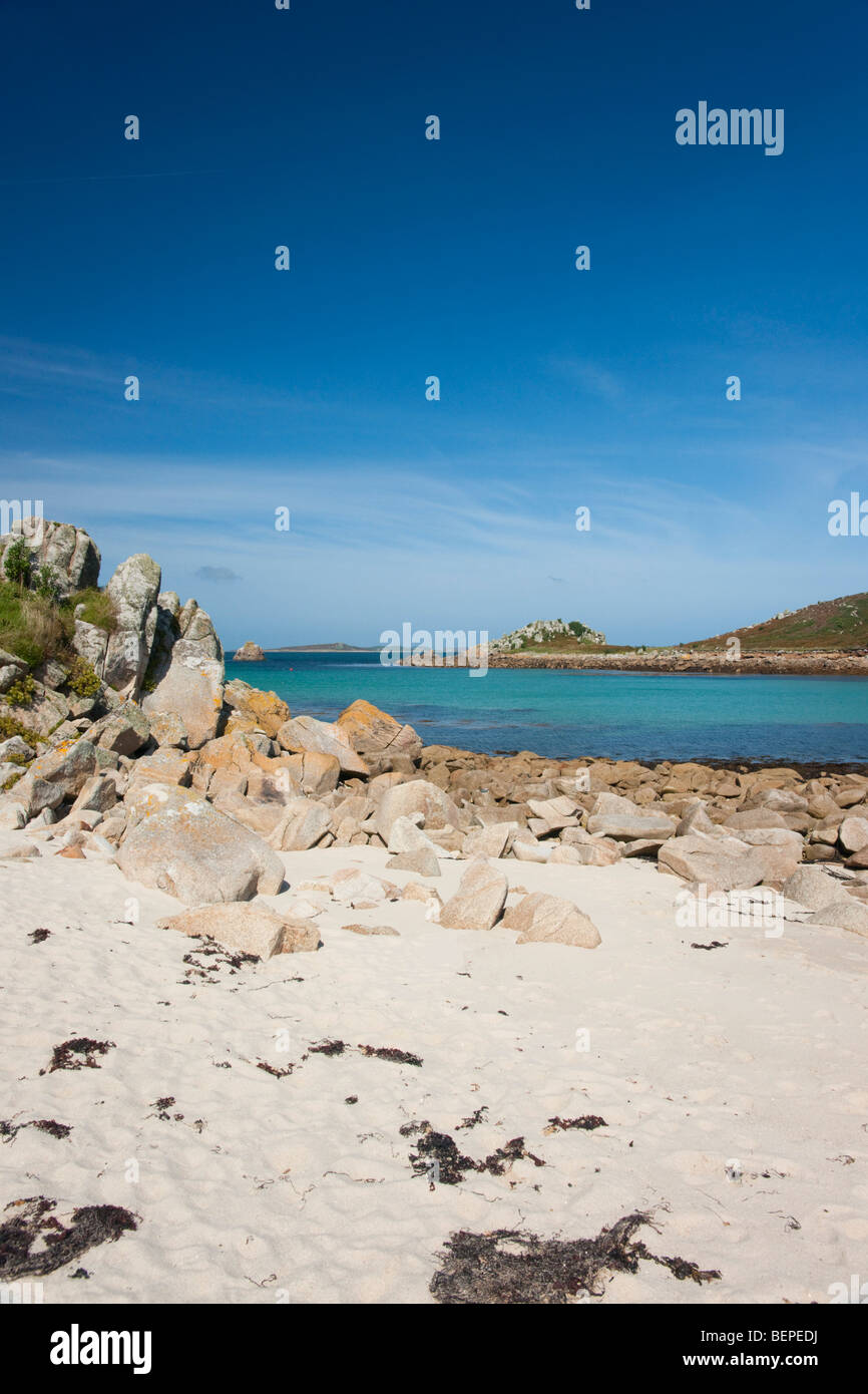 L'isola di Gugh visto da Santa Agnese, Isole Scilly Foto Stock