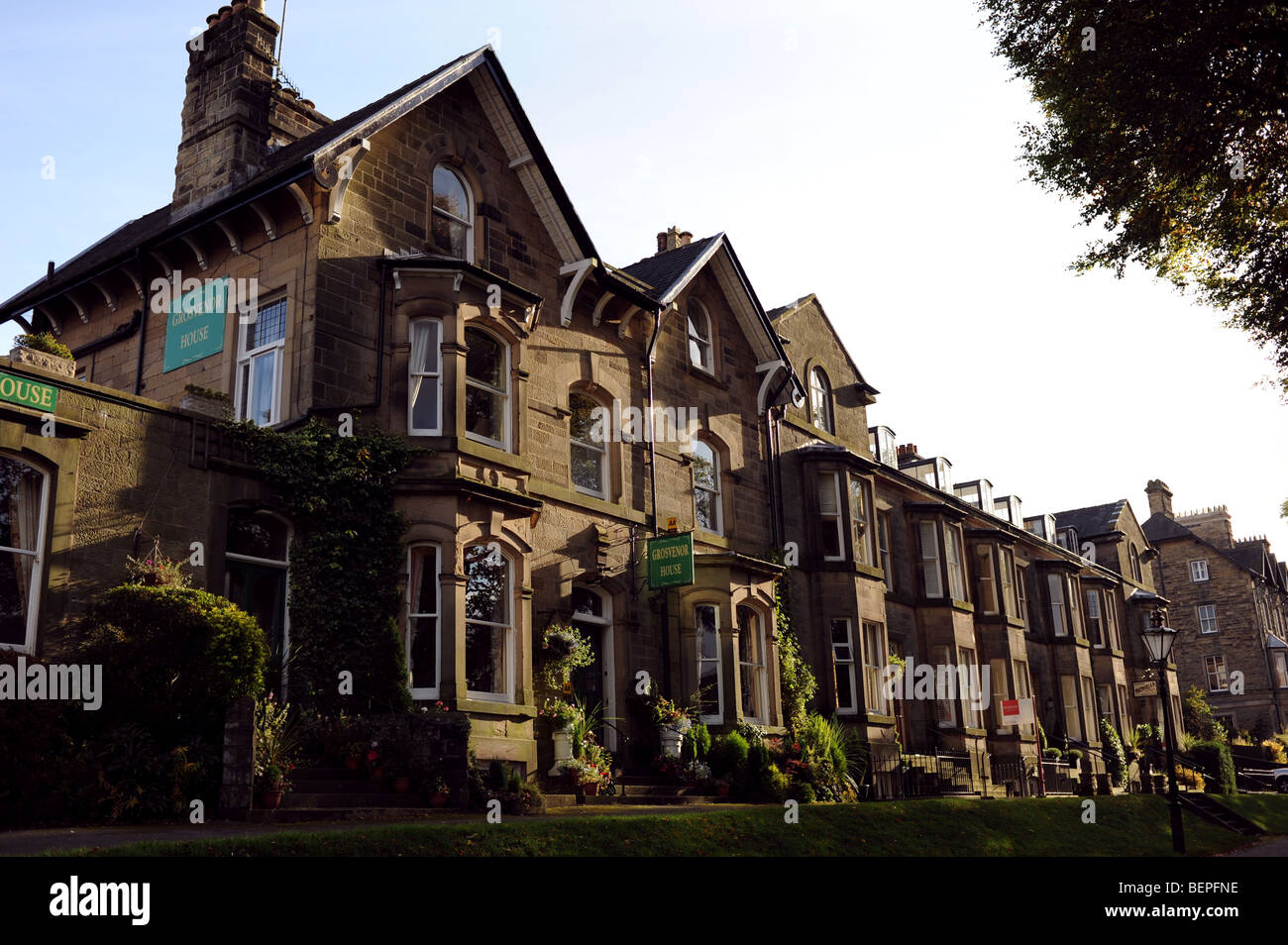 Il Grosvenor House hotel bed and breakfast nel Board walk Buxton DERBYSHIRE REGNO UNITO Foto Stock