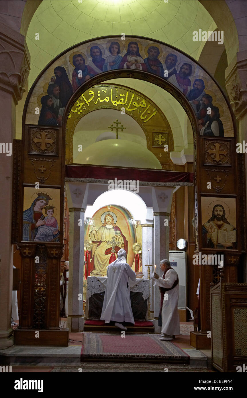 Egitto Chiesa di Maria Regina del mondo, porta detto. Condiviso da copti ortodossi, riti orientali cattolici e protestanti per mass. Foto Stock