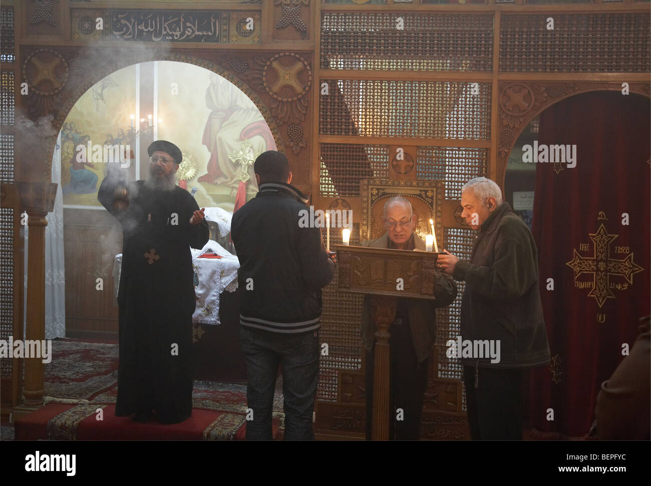 Egitto Chiesa di Maria Regina del mondo, porta detto. Condiviso da copti ortodossi, riti orientali cattolici e protestanti per mass. Foto Stock