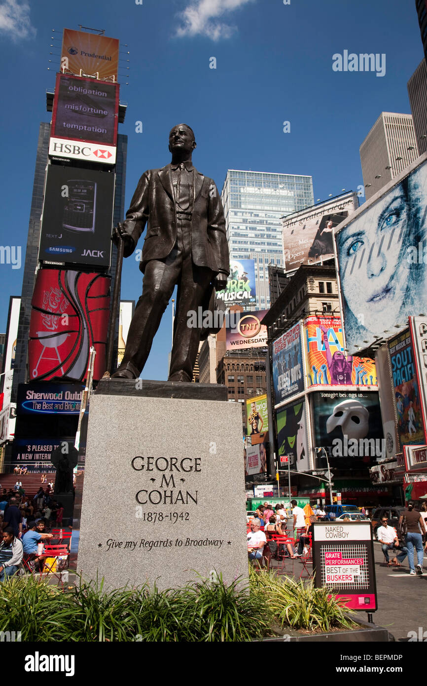 George M. Cohan statua, Padre Duffy Square NYC Foto Stock