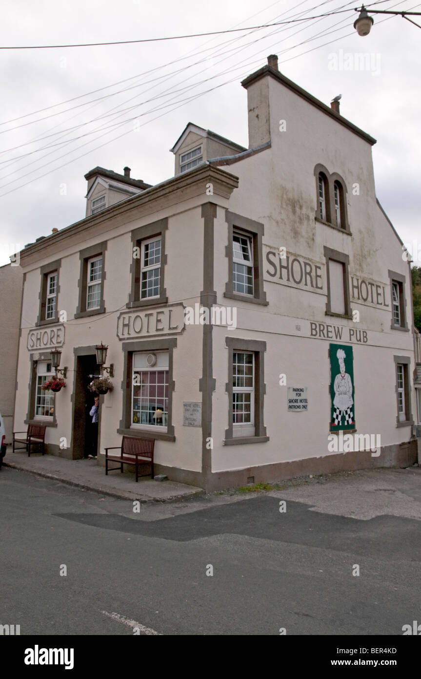 Esterno il colpo di Shore Hotel e brew pub, casa per la vecchia fabbrica di birra Laxay nell'Isola di Man. Foto Stock