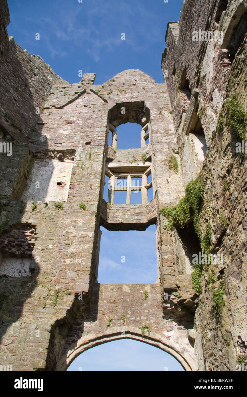 Una parete a Laugharne Castello: Carmarthen, S. Wales, Regno Unito Foto Stock