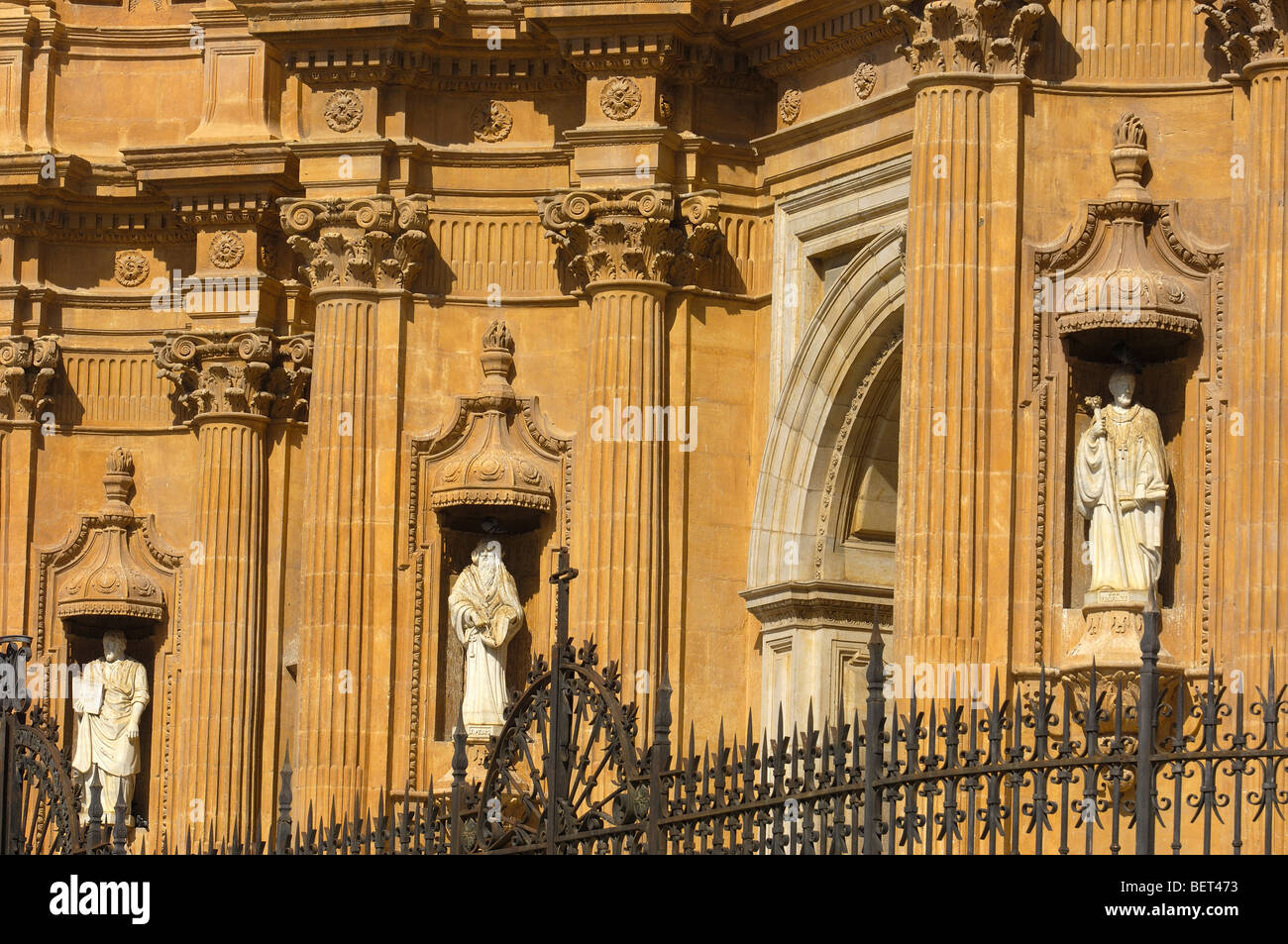 La facciata della Cattedrale di Guadix. El Marquesado area. Xvi secolo. Granada. Spagna. Foto Stock