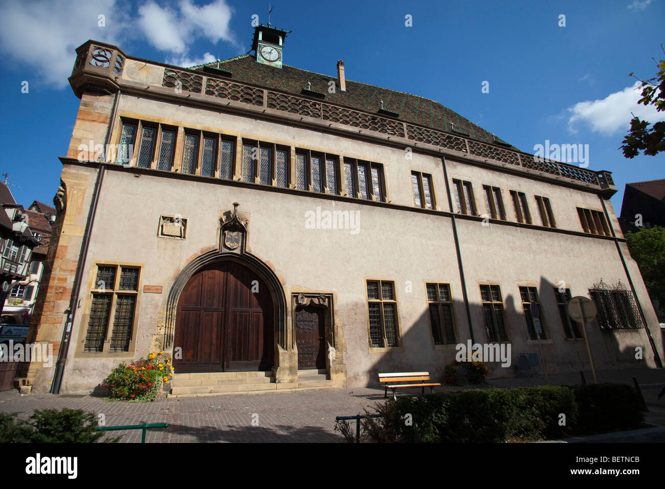 Architettura tradizionale edifici, cantine di Colmar Alsace Haut Rhin Francia 099567 Colmar Foto Stock