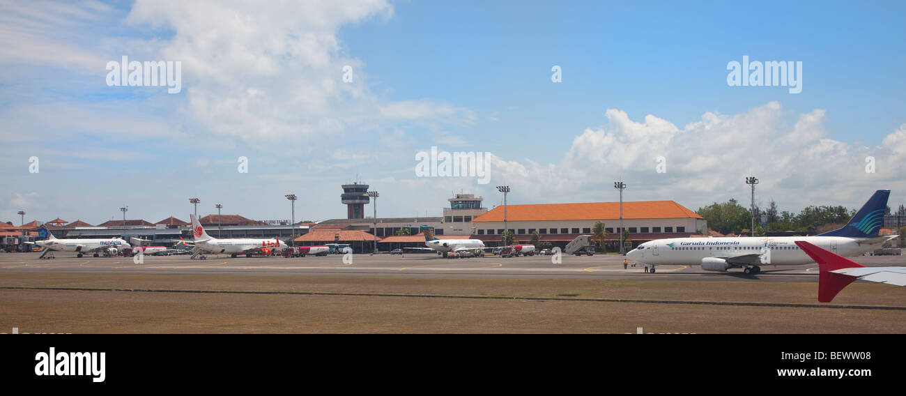 Aeroplani a Bali aeroporto internazionale Ngurah Rai di Bali, Indonesia Foto Stock
