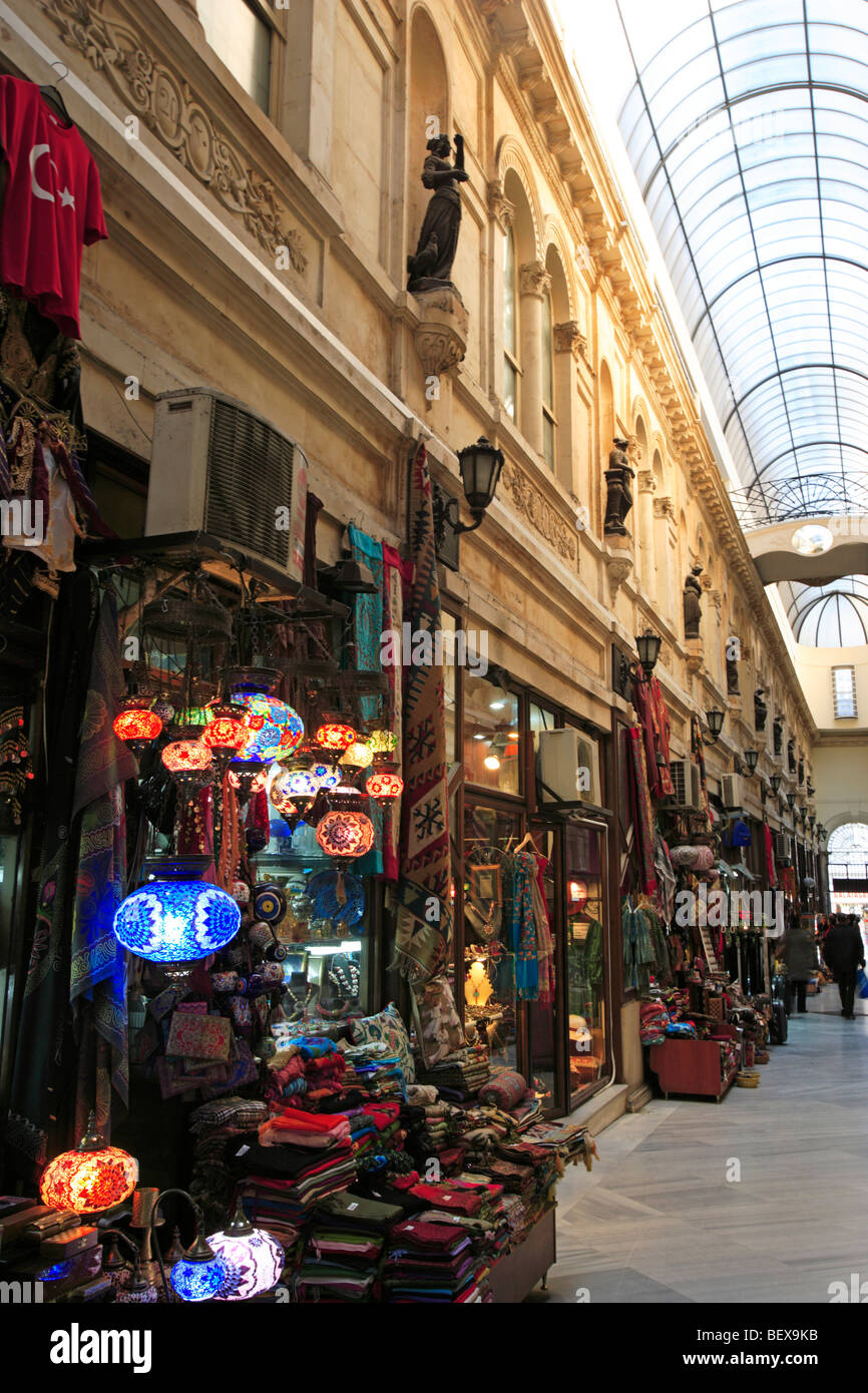 Passaggio europeo, Cicek Pasaji, Istanbul, Turchia. Foto Stock