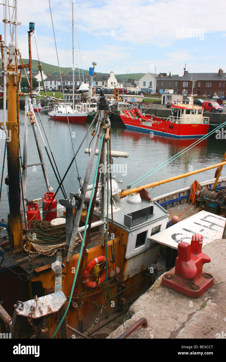 La pesca barche ormeggiate nel porto di Girvan, South Ayrshire, in Scozia Foto Stock