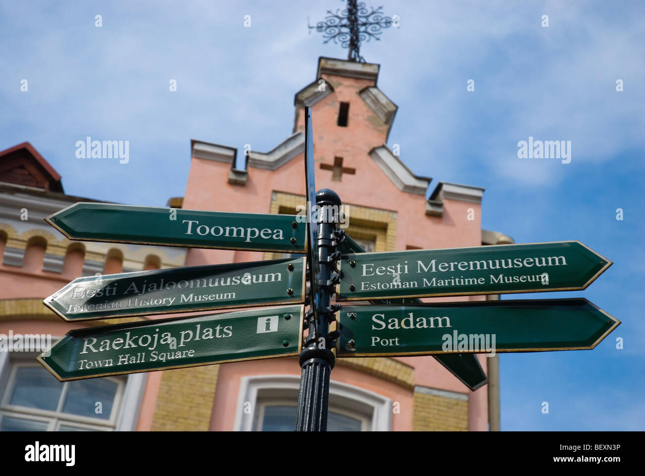 Indicazioni old town Tallinn Estonia Europa Foto Stock