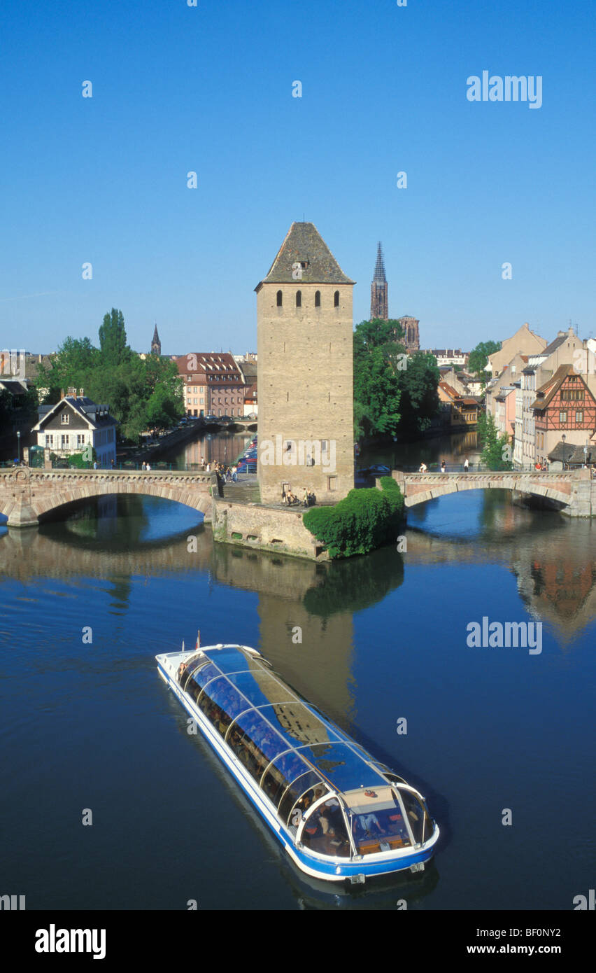 Escursione a bordo a Barrage Vauban, quartiere Petite France di Strasburgo, Alsazia, Francia Foto Stock