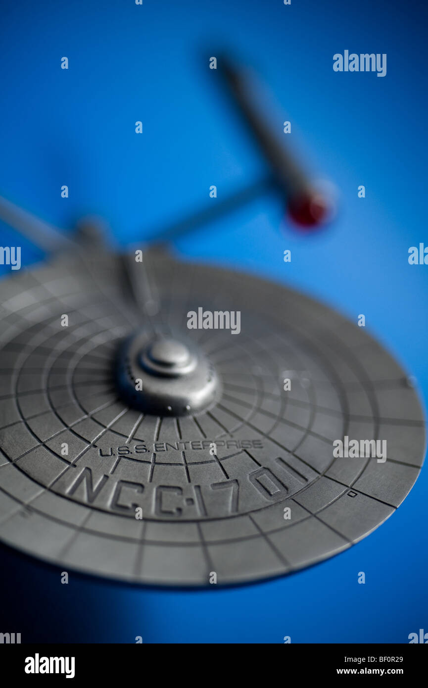 Un modello di peltro del famoso Starship USS Enterprise, da TV Star Trek. Foto Stock