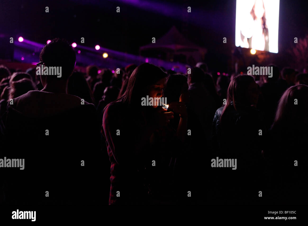 Cobra Starship esegue durante il segreto della Victoria Rosa concerto presso la Indiana University. Foto Stock