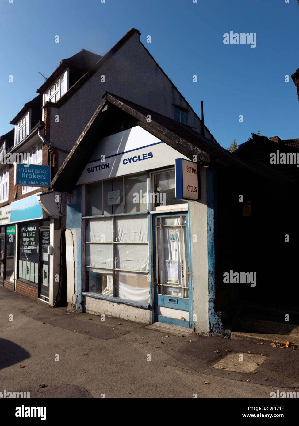 Il vecchio negozio di ciclo chiuso Foto Stock
