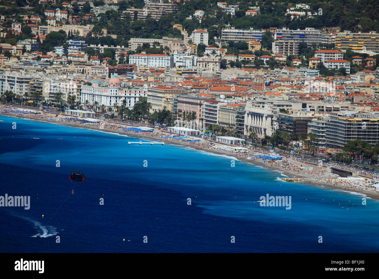 Vista dall'alto sopra la città di Nizza Foto Stock