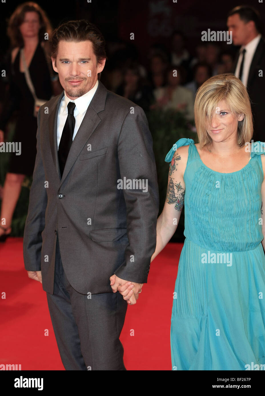 ETHAN HAWKE RYAN SHAWHUGHES BROOKLYN'S FINEST.premiere.66ESIMO FESTIVAL DEL CINEMA DI VENEZIA VENEZIA ITALIA 08 Settembre 2009 Foto Stock