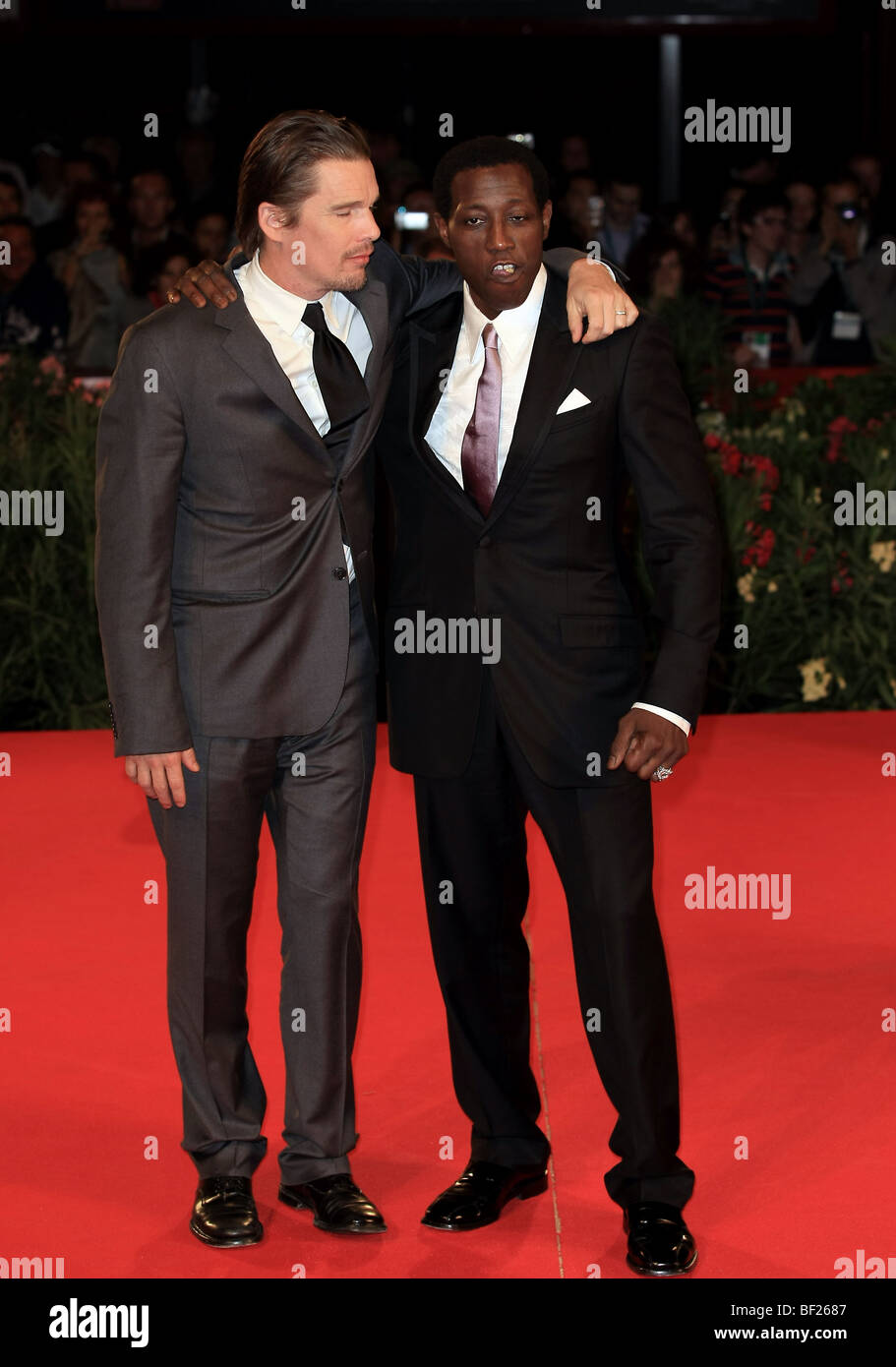 ETHAN HAWKE Wesley Snipes BROOKLYN'S FINEST.premiere.66ESIMO FESTIVAL DEL CINEMA DI VENEZIA VENEZIA ITALIA 08 Settembre 2009 Foto Stock