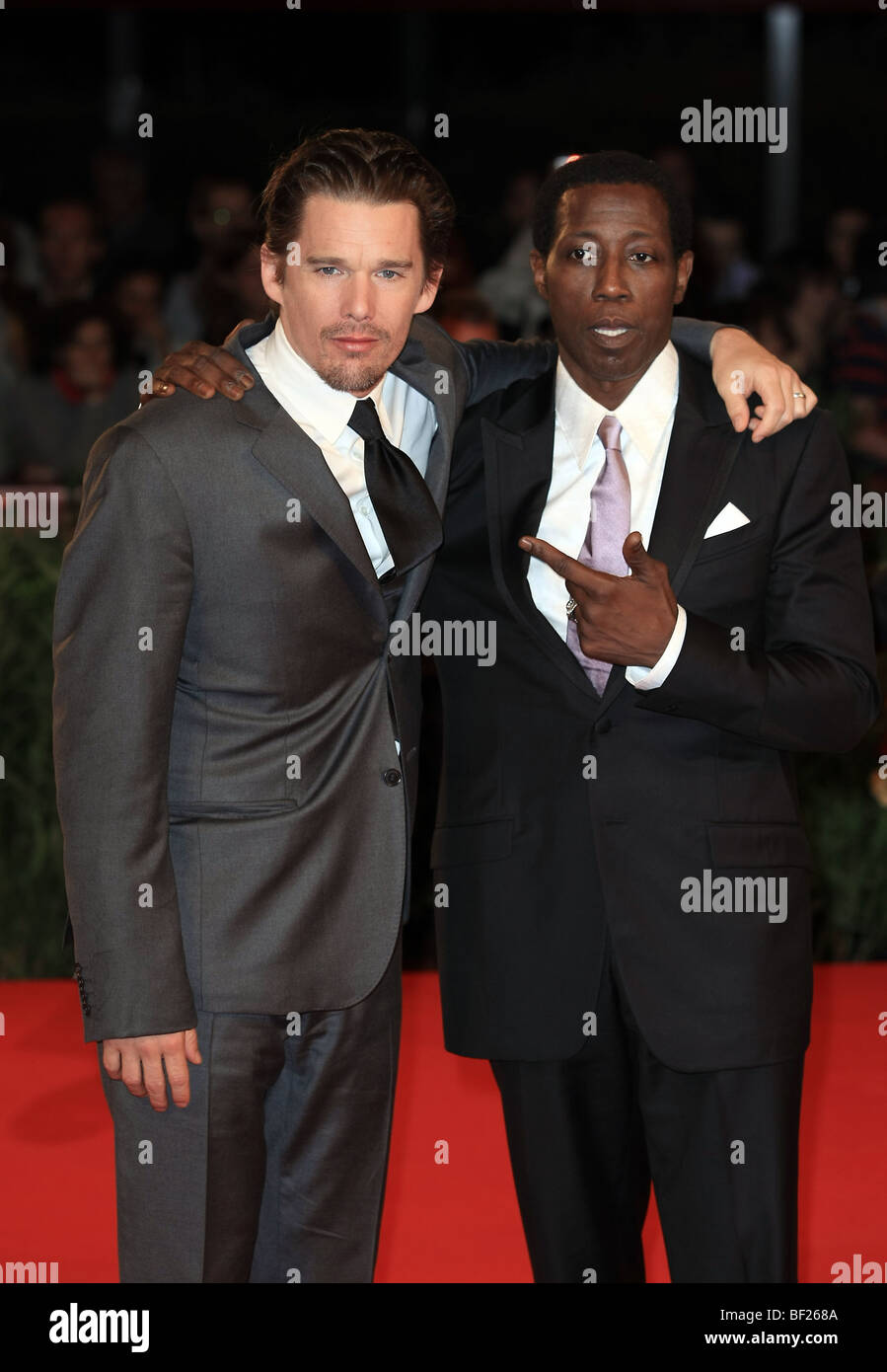 ETHAN HAWKE Wesley Snipes BROOKLYN'S FINEST.premiere.66ESIMO FESTIVAL DEL CINEMA DI VENEZIA VENEZIA ITALIA 08 Settembre 2009 Foto Stock