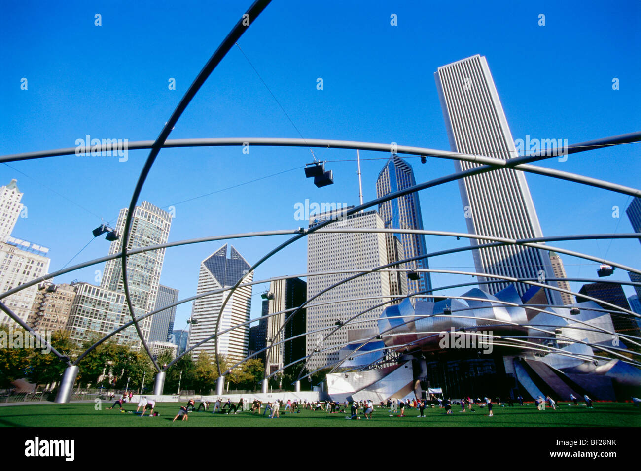 Jay Pritzker Pavilion al Millennium Park nel centro di Chicago, Illinois, Stati Uniti d'America Foto Stock