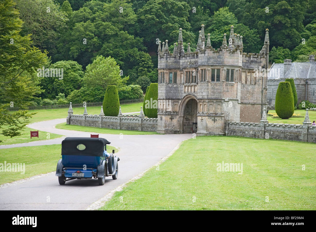 Lanhydrock Casa e giardino, vicino a Bodmin, Cornwall, England, Regno Unito Foto Stock