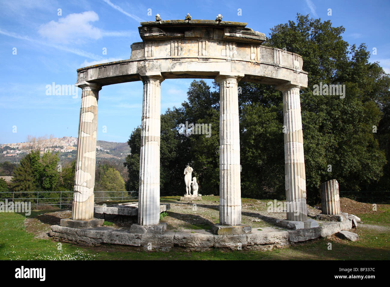 L'Italia, Tivoli, Villa Adriana - Tempio di Venere in stile dorico Foto Stock