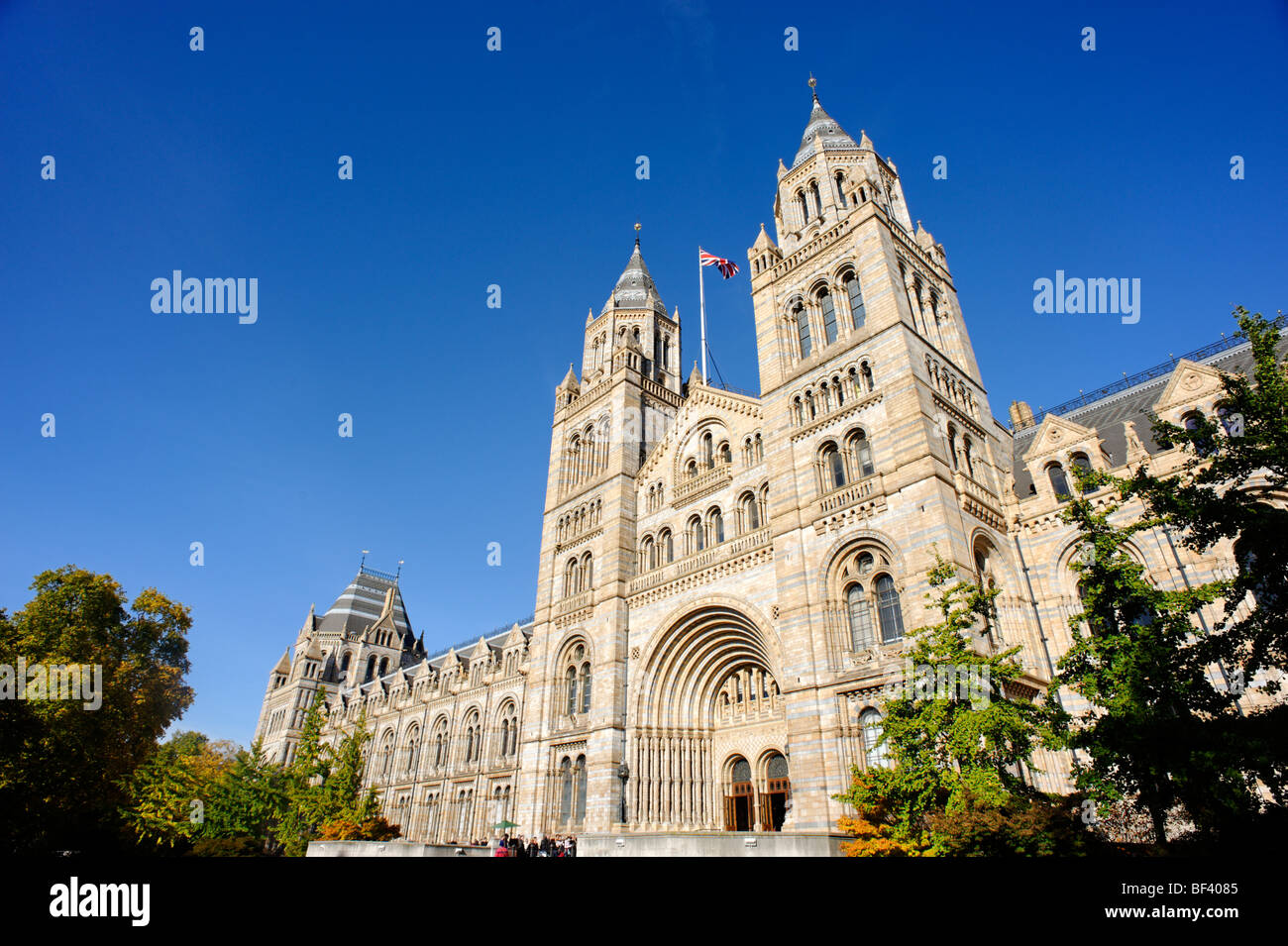 Waterhouse edificio del Museo di Storia Naturale ingresso anteriore. Londra. Regno Unito 2009. Foto Stock