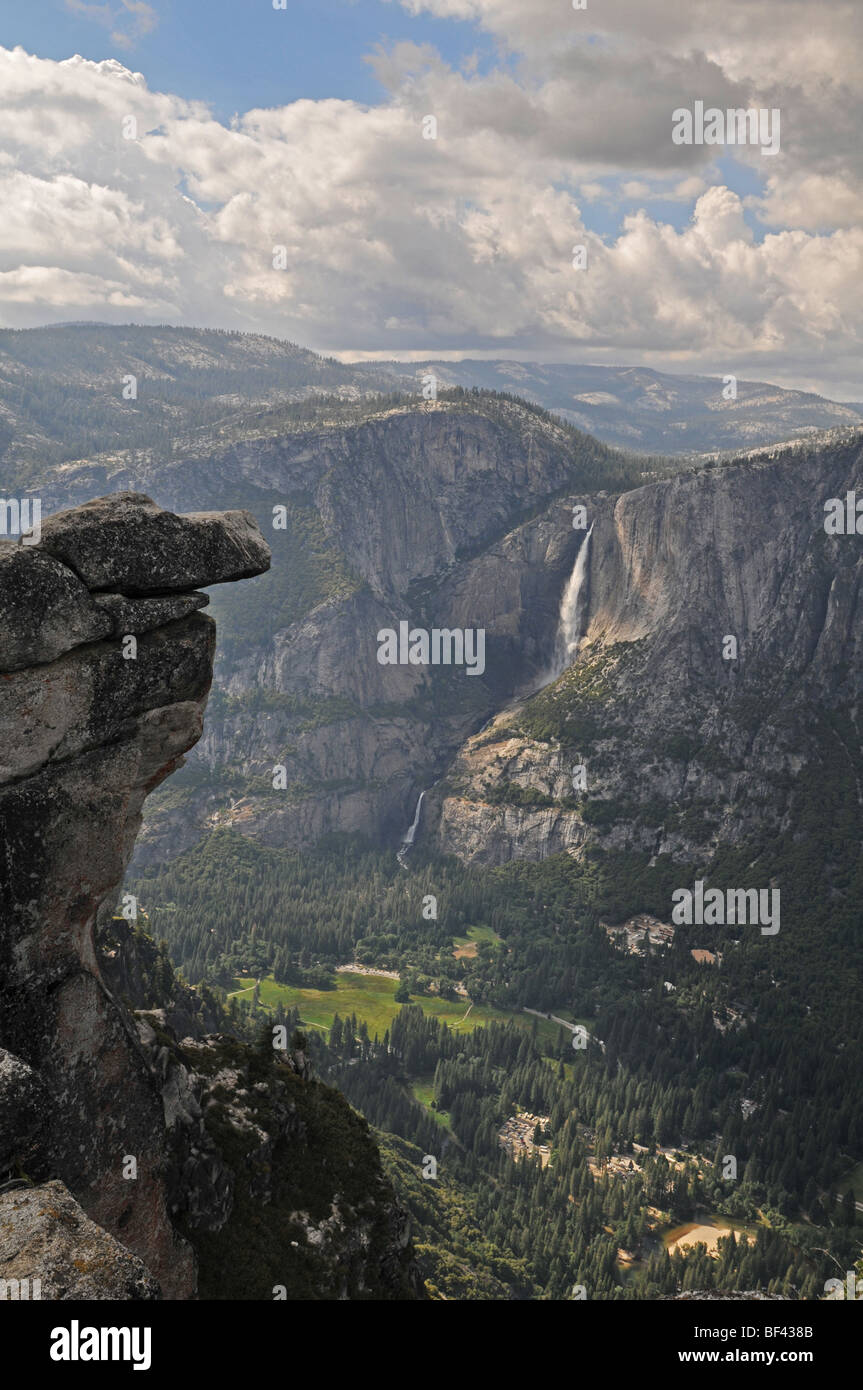 Parco Nazionale di Yosemite vista della valle dal punto ghiacciaio Foto Stock