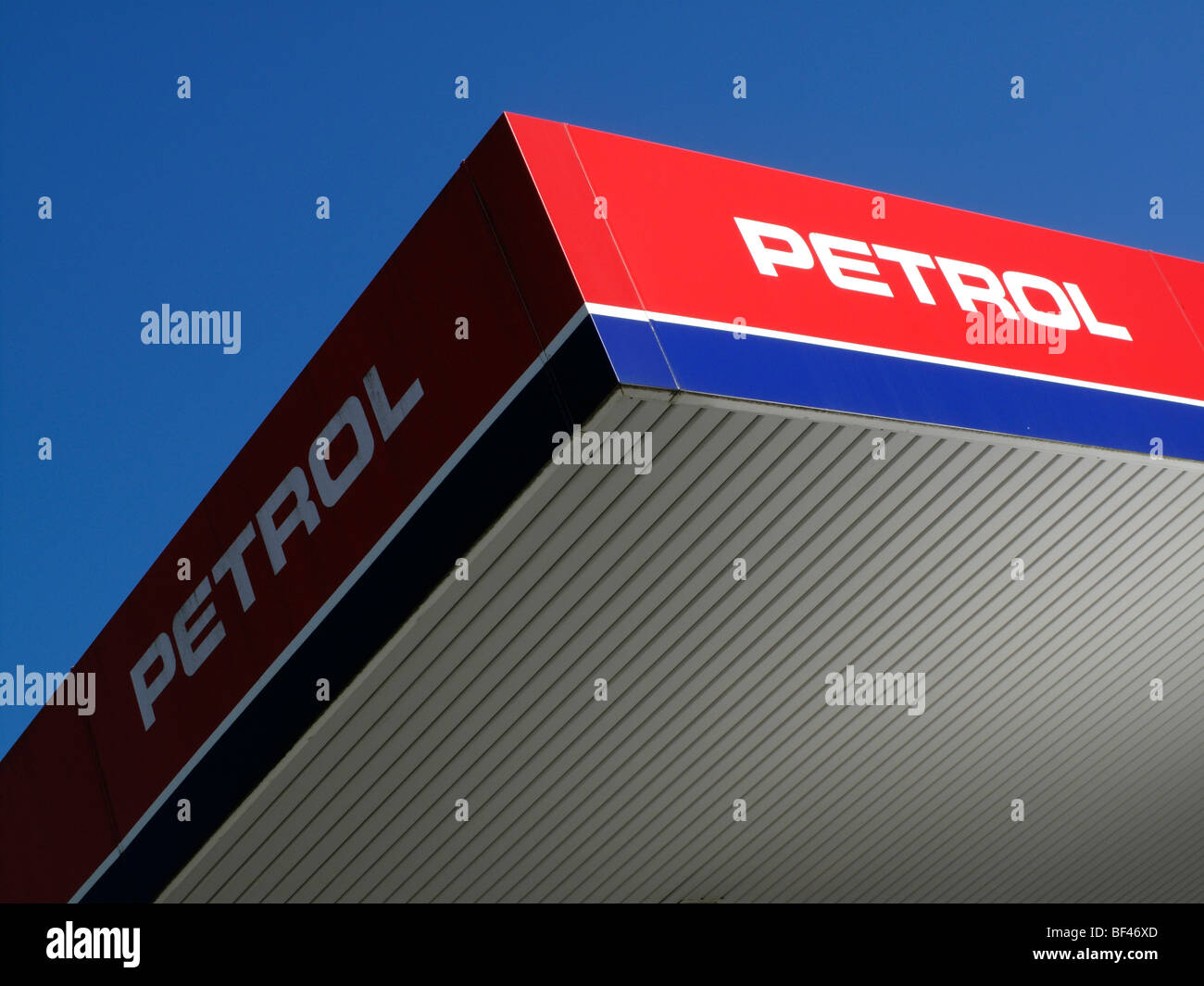 Un segno per la benzina catena di distributori di carburante in Slovenia Foto Stock