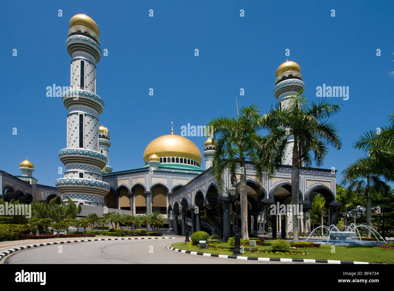 Jame'ASR Hassanil Bolkiah moschea, Bandar Seri Begawan, Brunei Darussalam, giovedì, 23 luglio, 2009. Foto Stock