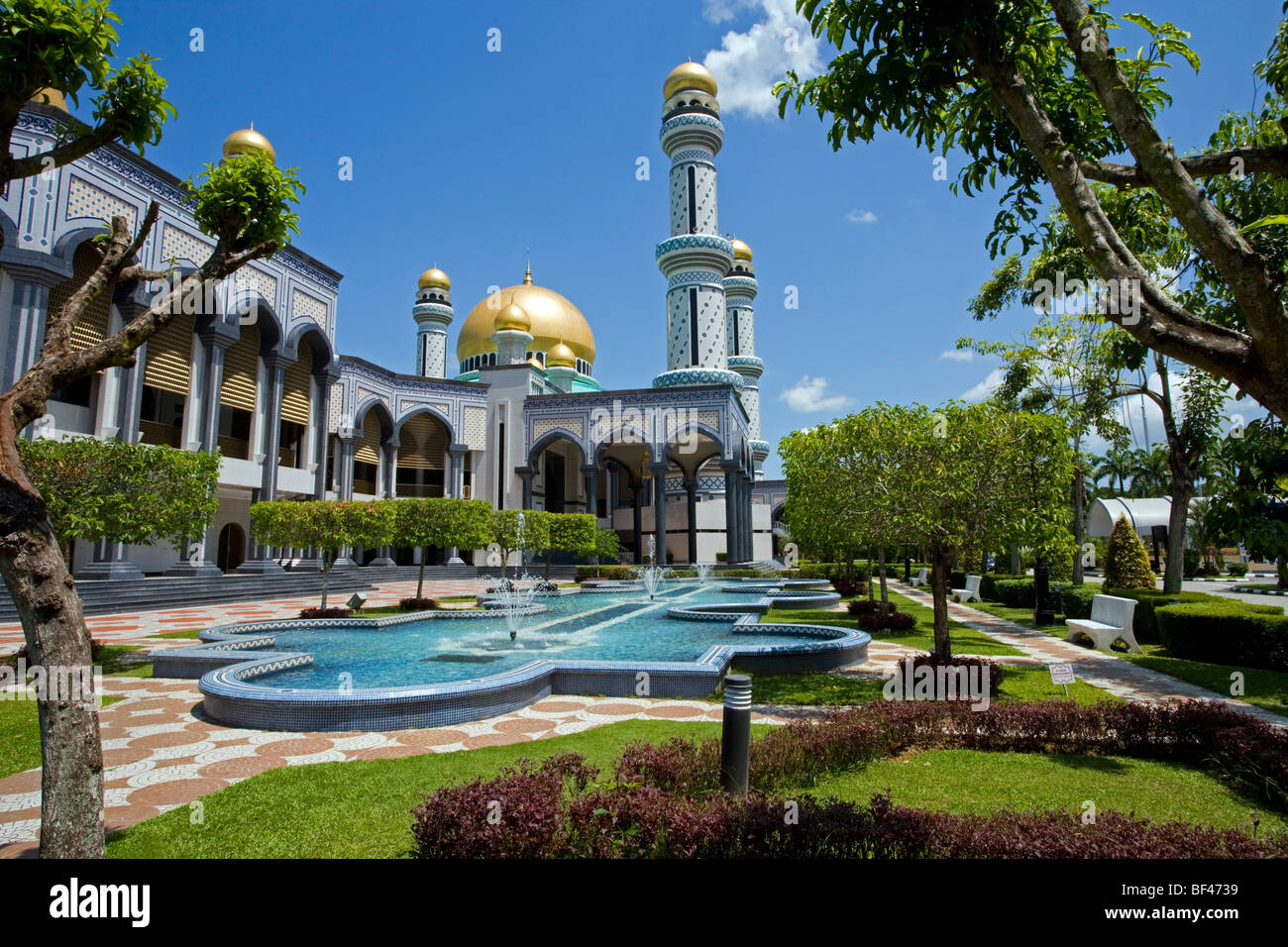 Jame'ASR Hassanil Bolkiah moschea, Bandar Seri Begawan, Brunei Darussalam, giovedì, 23 luglio, 2009. Foto Stock