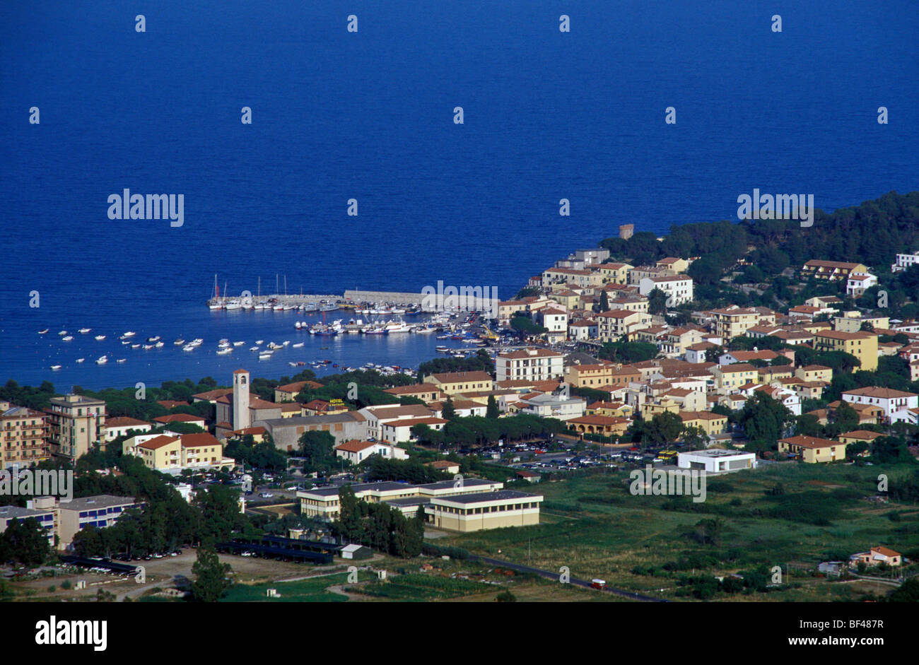 Cityscape, Marina di Campo, Isola d'Elba, Toscana, Italia Foto Stock