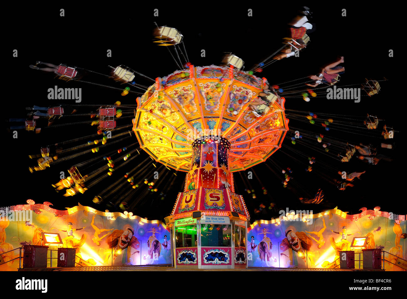 Wave Swinger o sedia-O-piano a Oktoberfest Monaco di Baviera Foto Stock