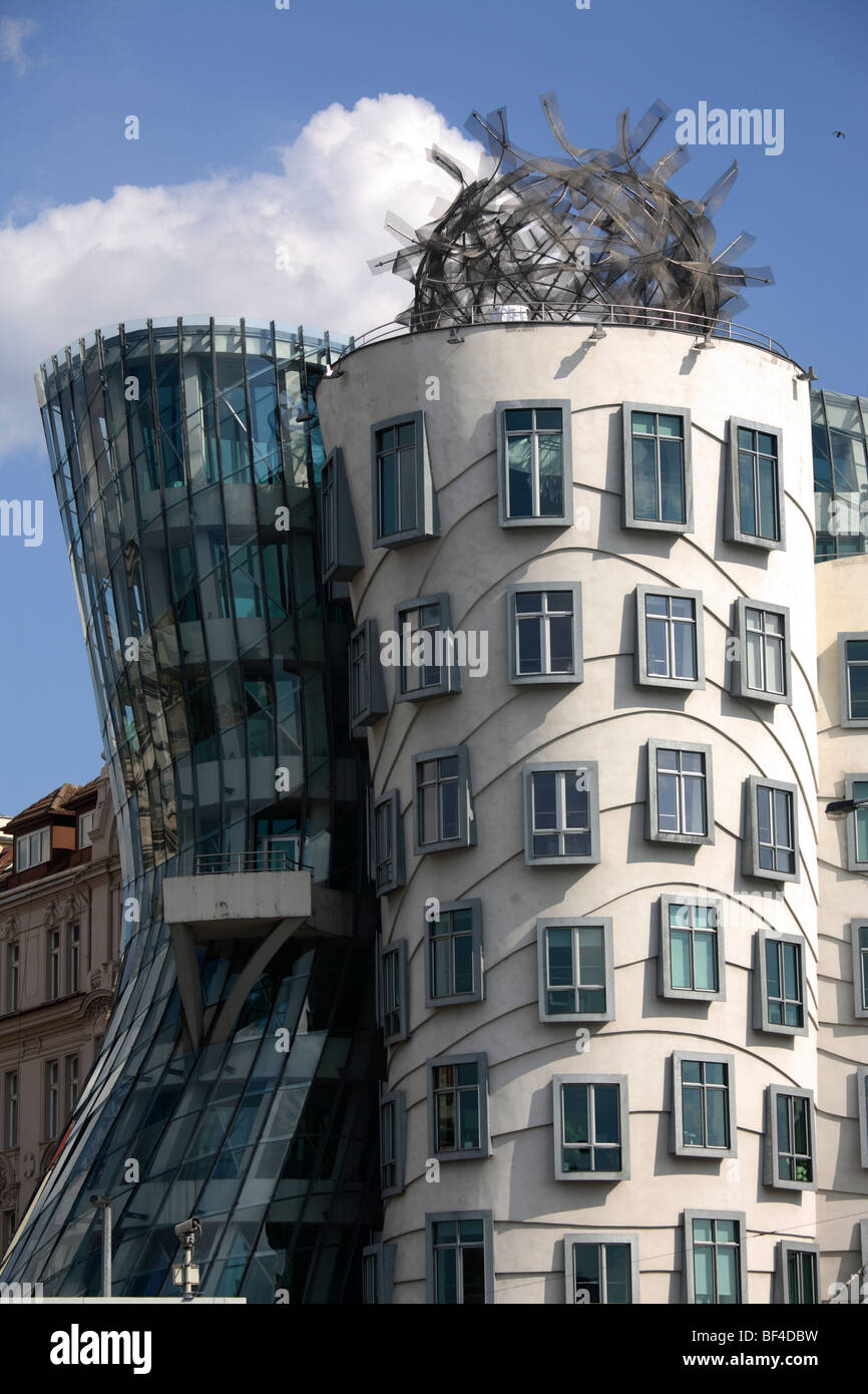 La Casa danzante di Frank Gehry, Praga, CZ Foto Stock