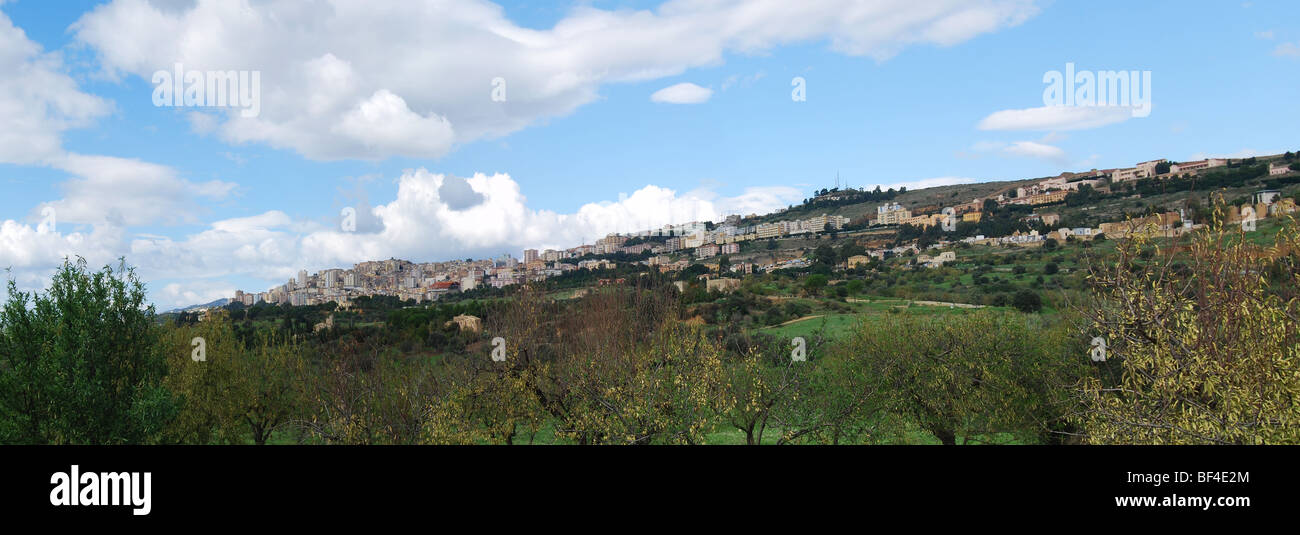 Agrigento, cittadina nel sud-ovest della Sicilia, Italia Foto Stock