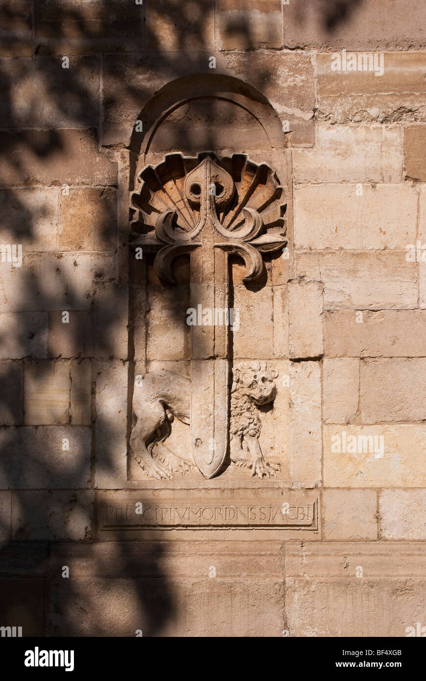 St James spada nella parete di S Marcos, nella città di Leon Foto Stock