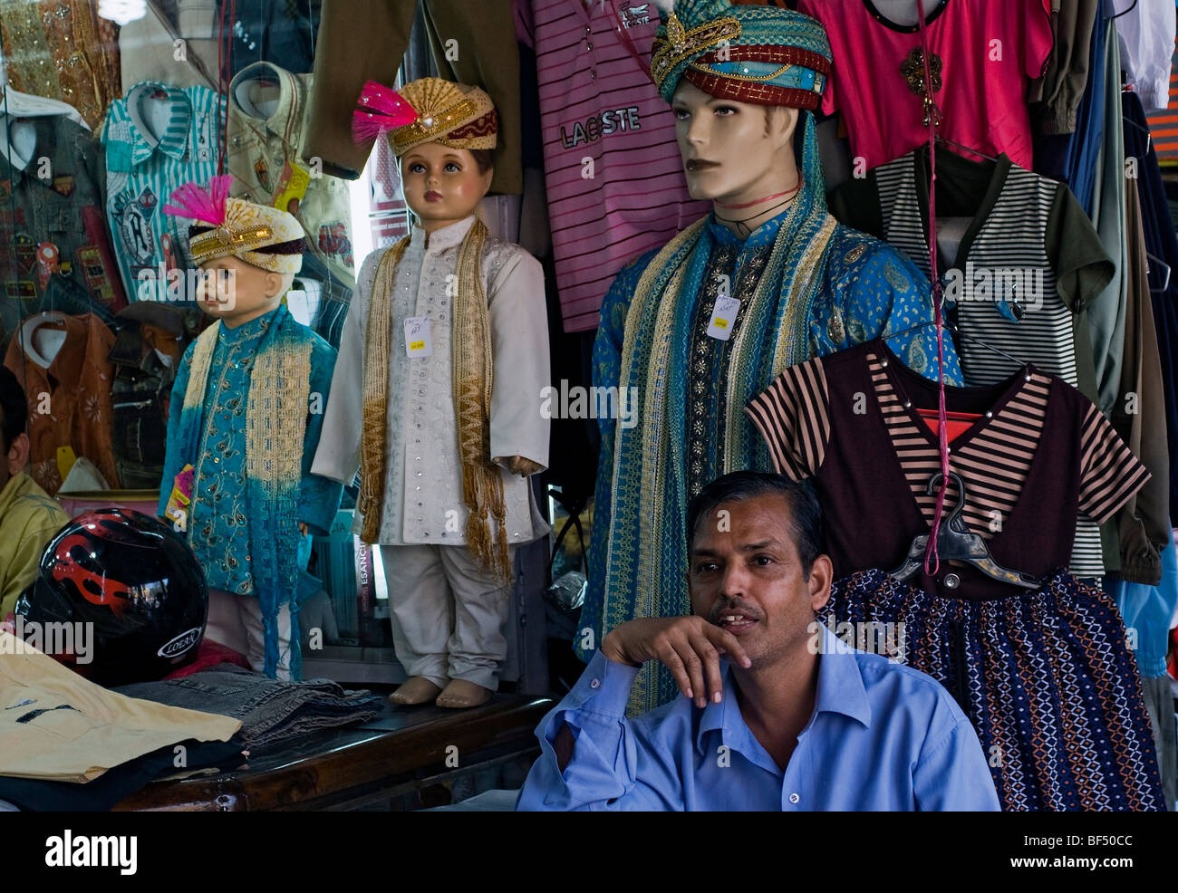 Tappeto, Chandni Chowk mercato, Vecchia Delhi, India, Asia Foto Stock