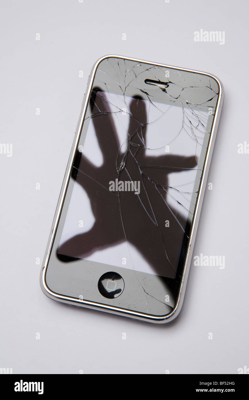 Iphone glass broken hand immagini e fotografie stock ad alta risoluzione -  Alamy