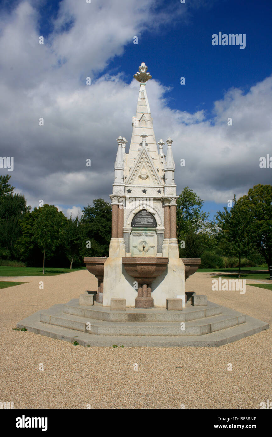 La fontana Readymony sugli indirizzi di massima per le politiche a piedi presentato da Cowasjee Jehangheer Monyready nel 1869, Regent's Park, Londra Foto Stock