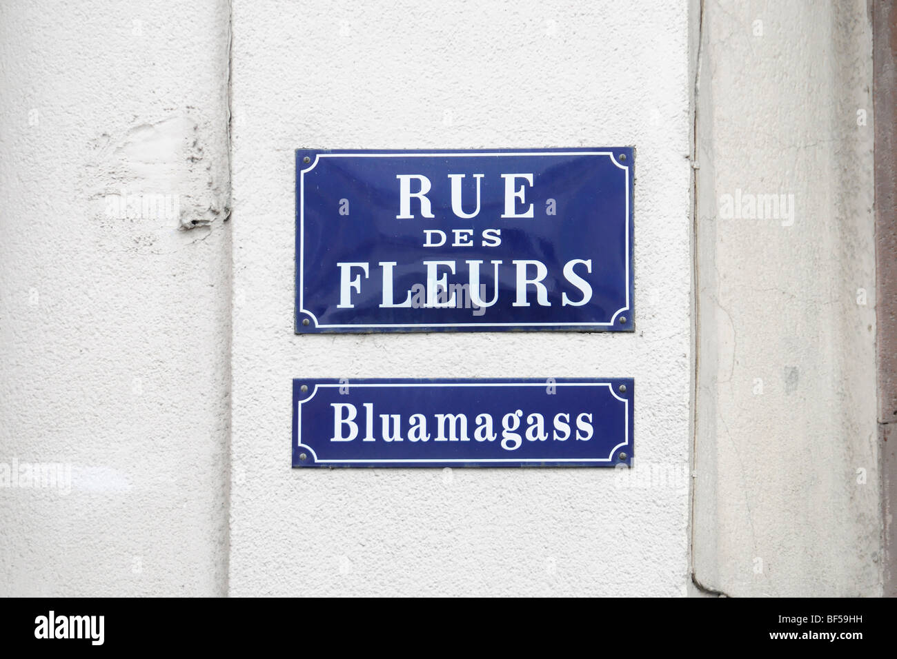 Strada segno, il centro città di Mulhouse, Alsazia, Francia, Europa Foto Stock