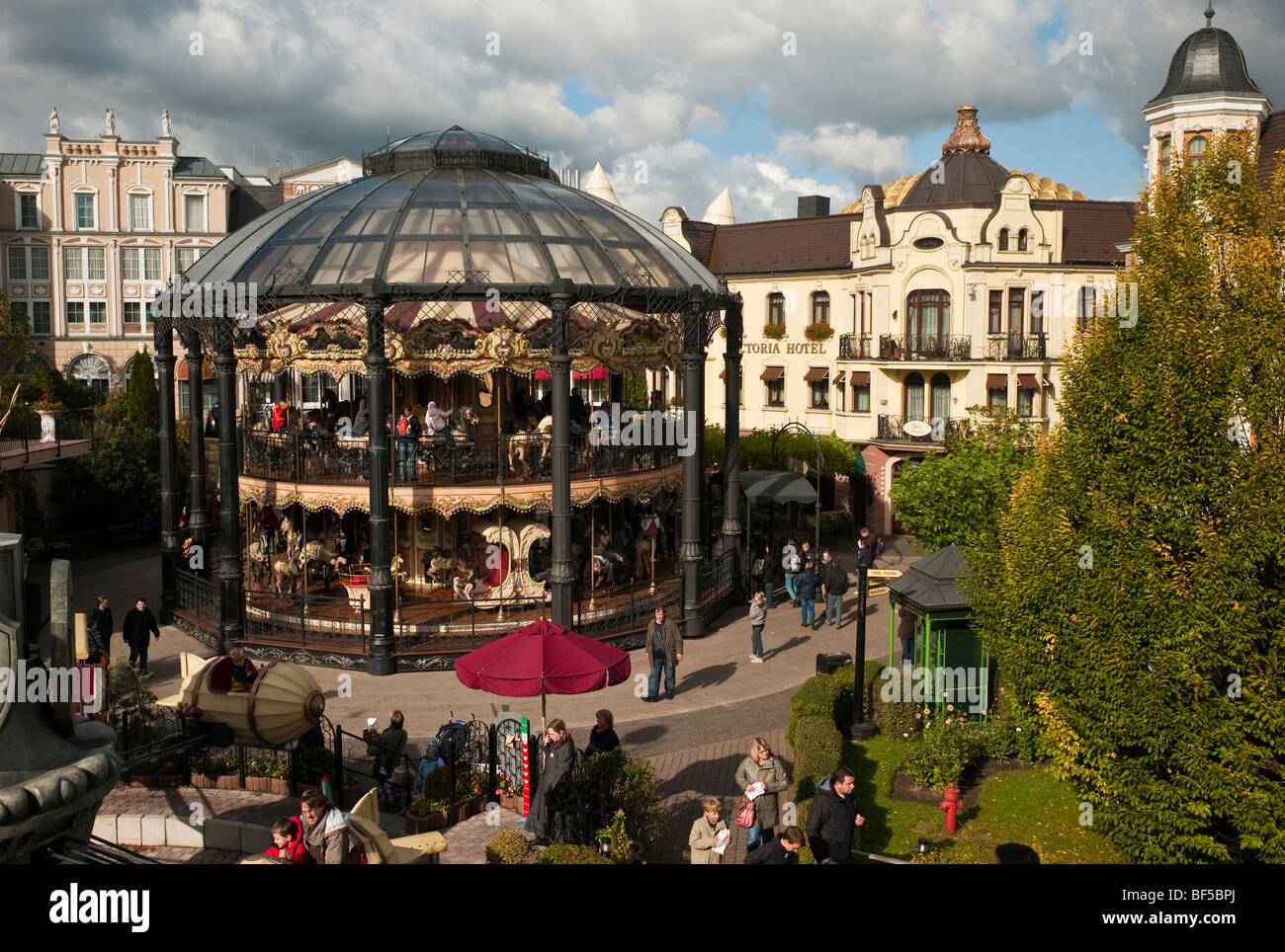 Risultati immagini per Phantasialand (BrÃ¼hl, Germania) |