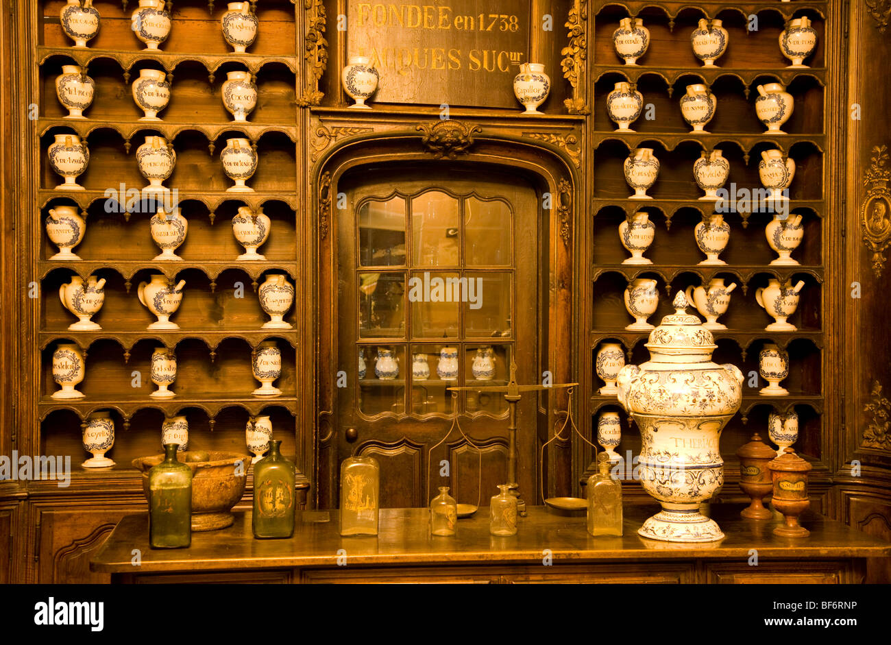 Palazzo Lascaris, museo, farmacia dal 1738, interno, Nizza Cote d Azur, Provenza, Francia Foto Stock