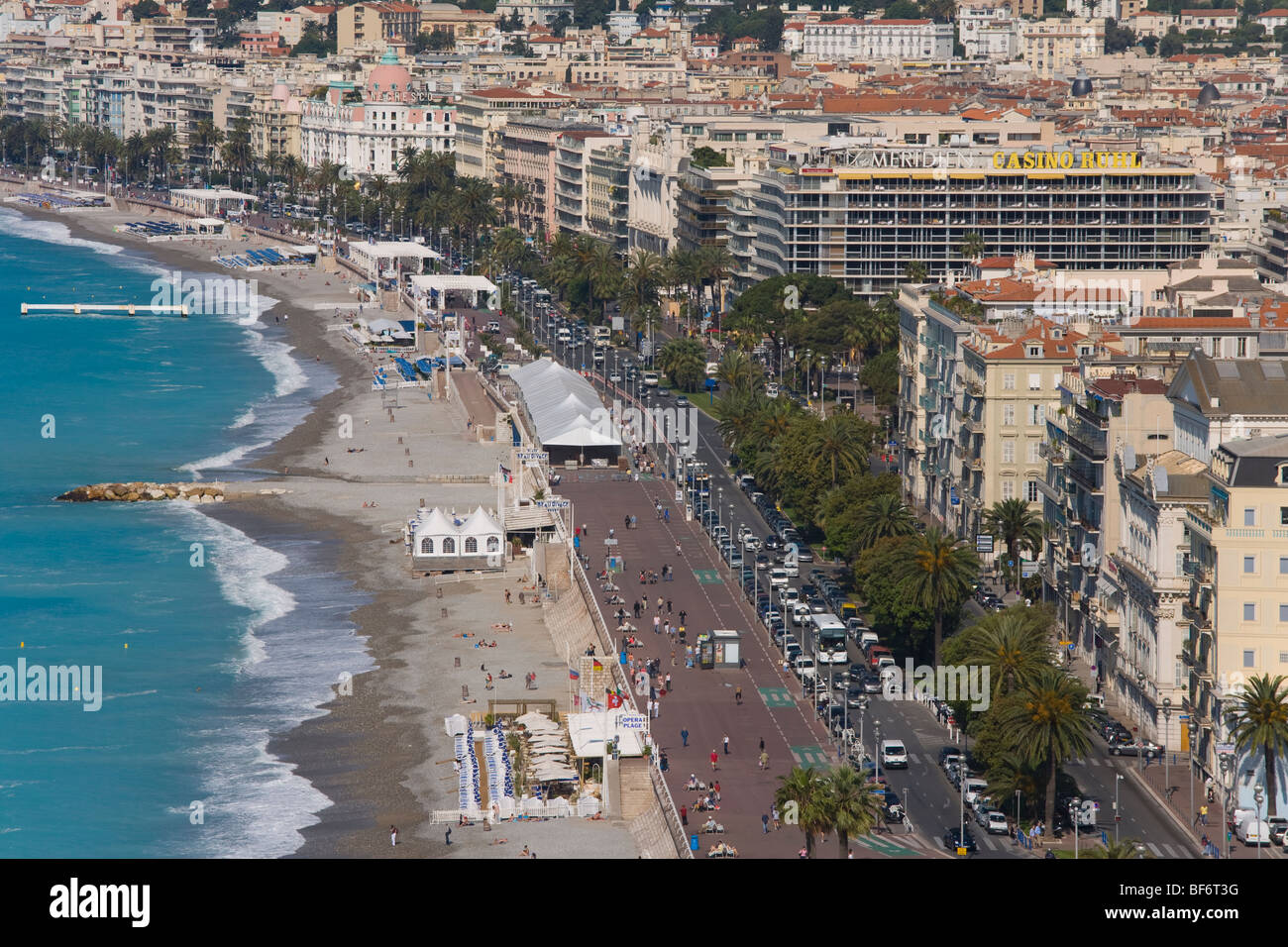 Cityscape, Spiaggia, Vista Dal Parc Du Chateau, Nizza Cote d Azur, Provenza, Francia Foto Stock