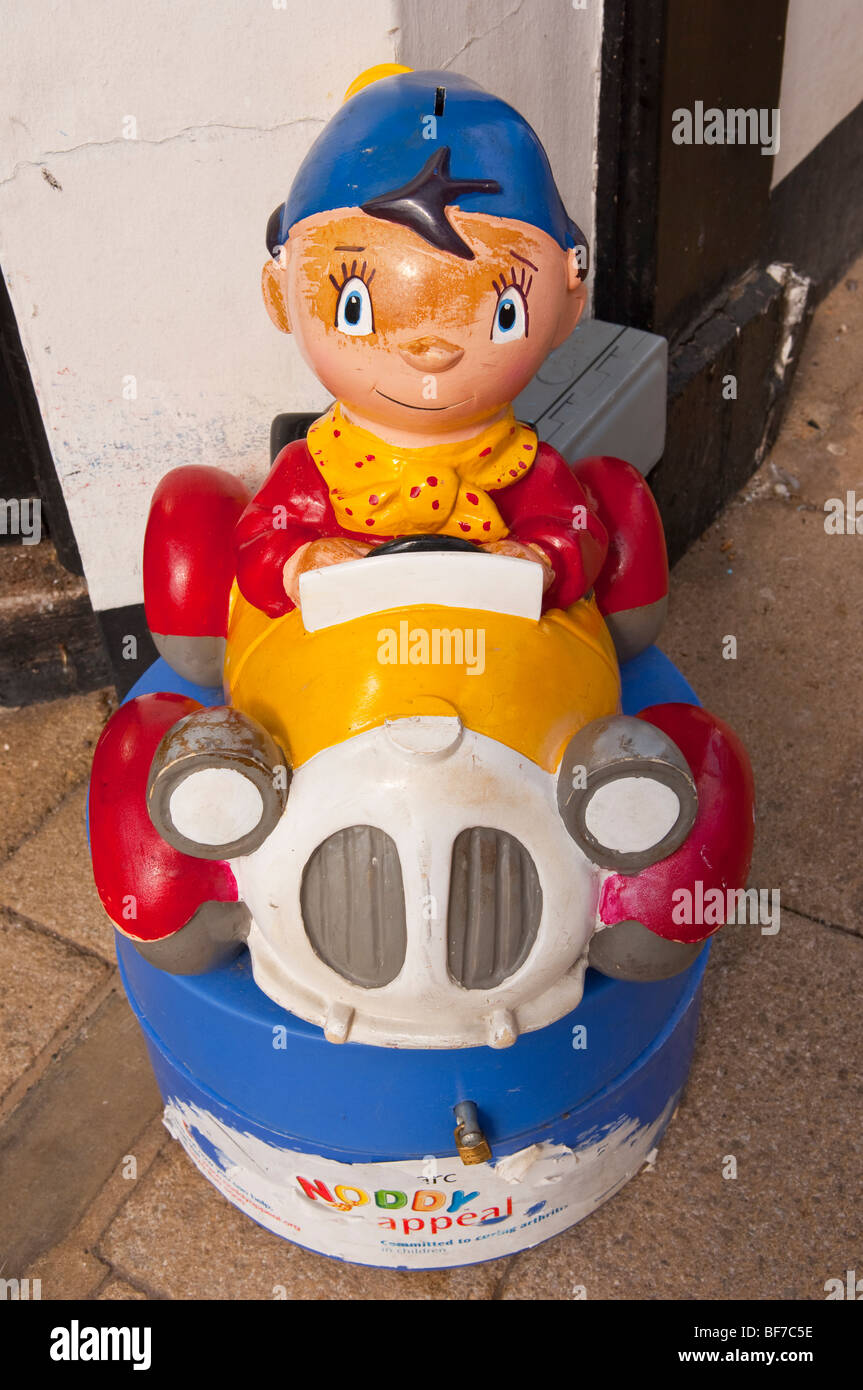 Una scatola di beneficenza in aiuto dei Noddy di appello nel Regno Unito Foto Stock