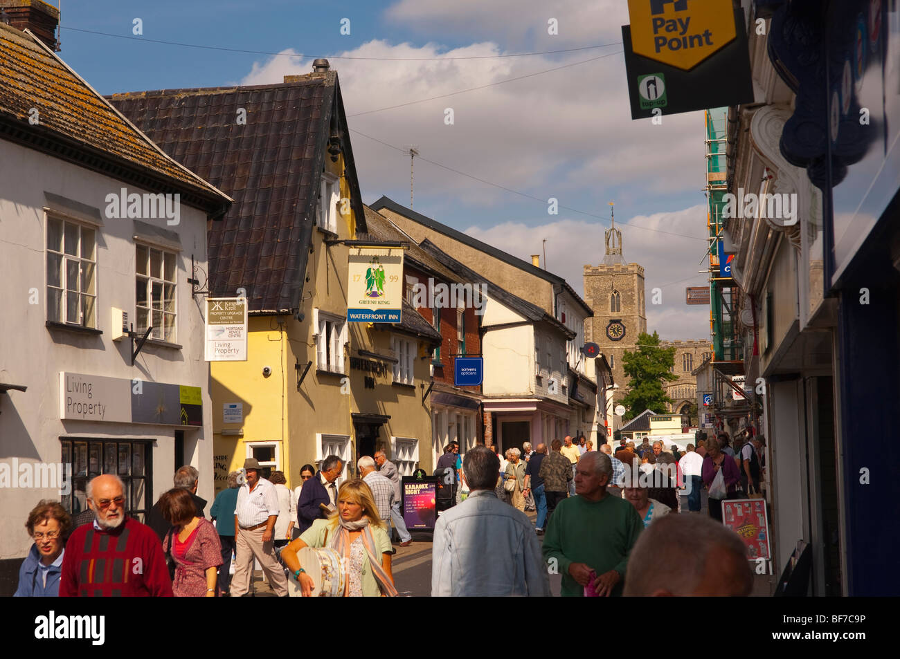 Il centro della città e il giorno di mercato a Diss,Norfolk, Regno Unito Foto Stock