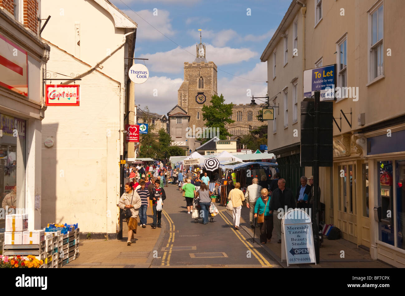 Il centro della città e il giorno di mercato a Diss,Norfolk, Regno Unito Foto Stock